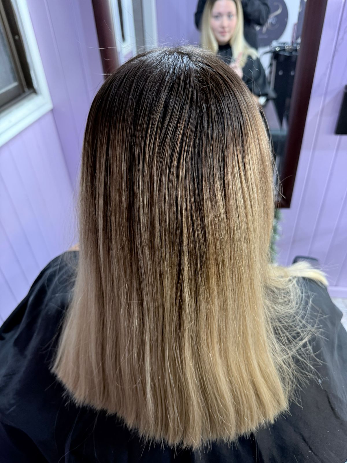 Antes — cabello con crecimiento